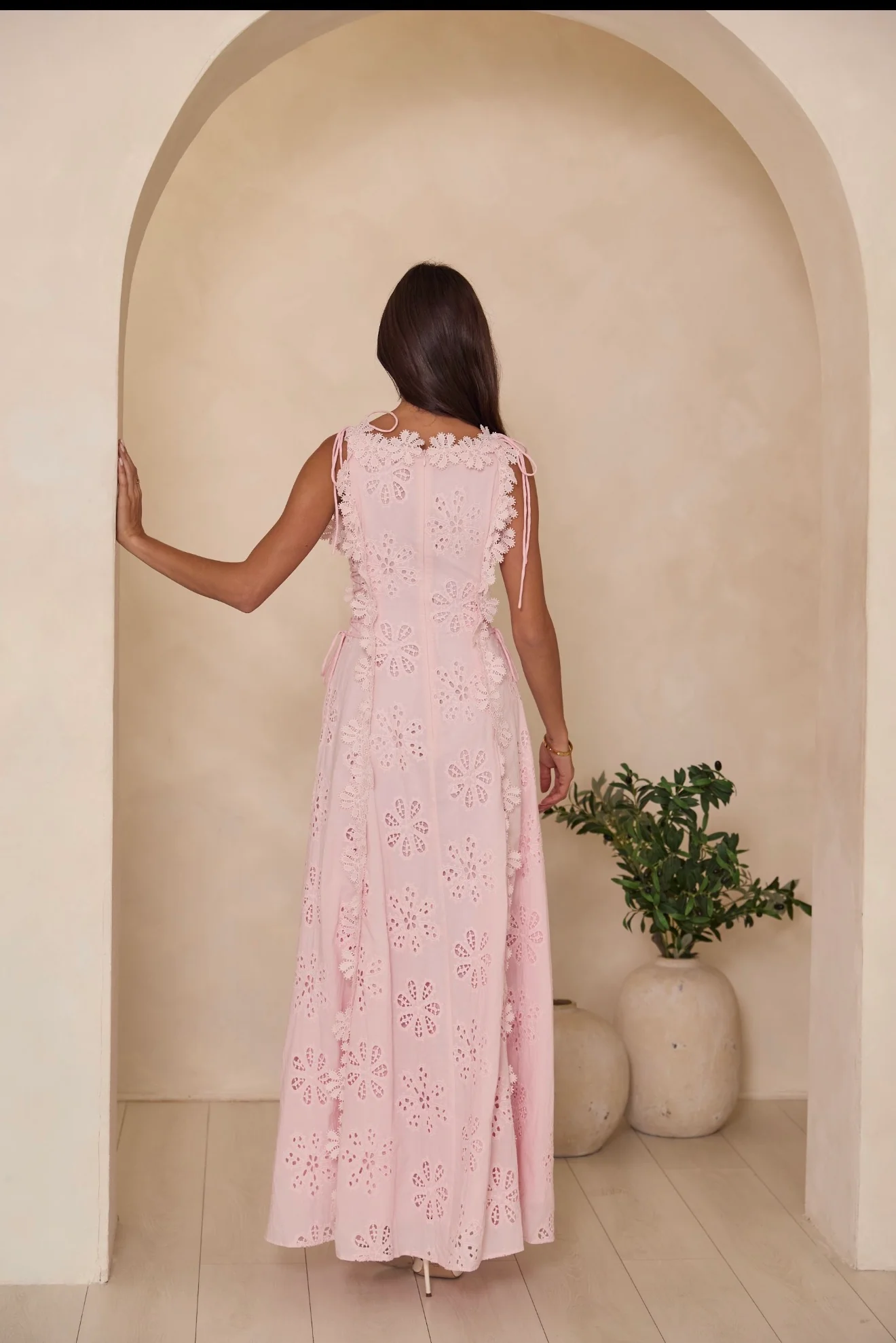 THE RIVIERIA MAXI DRESS PINK - Image 4